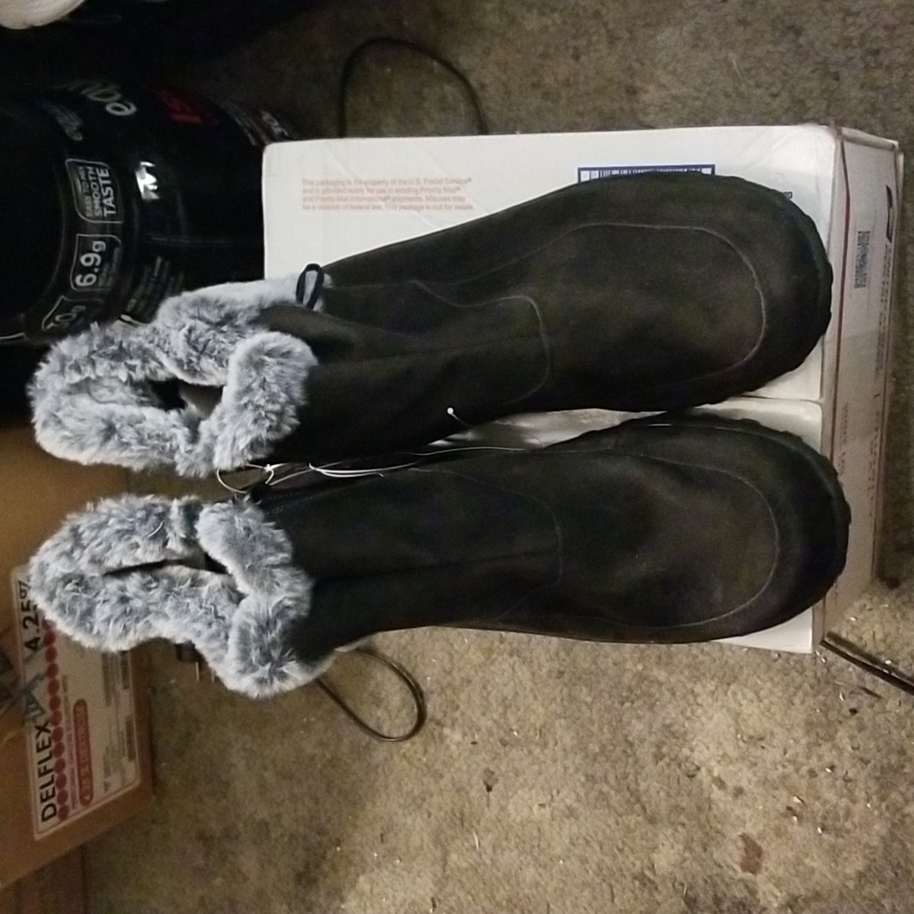 Floopi boots